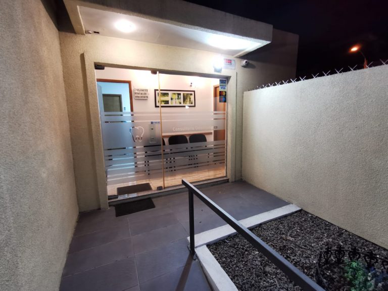 clínica montevideo exterior